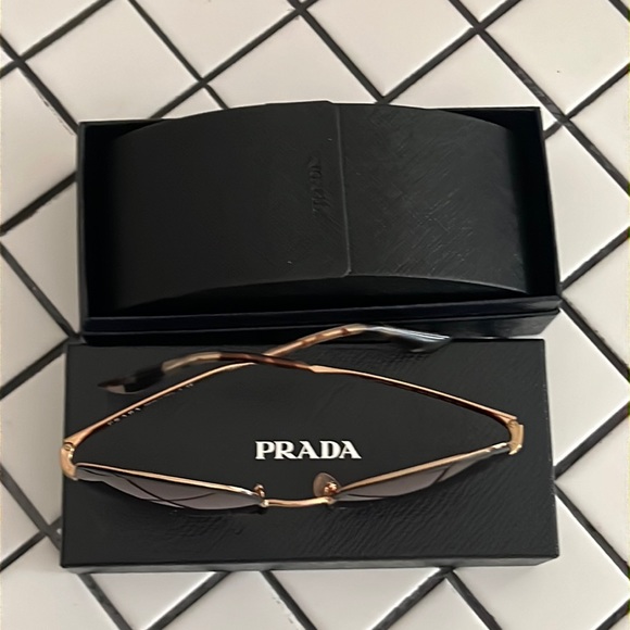 Prada sunglasses main image 4
